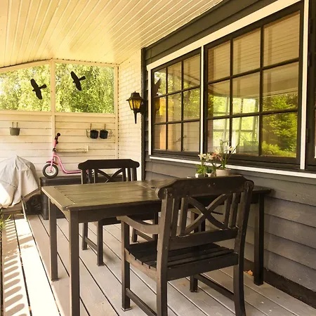 Holiday home Family Friendly Close To *